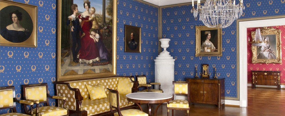 DA_Schlossmuseum_B_Blick in den Blauen Salon_KQ.jpg