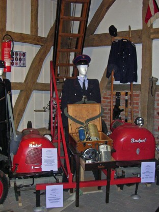 #AUFMACHER# Feuerwehrmuseum „Sotzbacher Feuerwehrscheune“