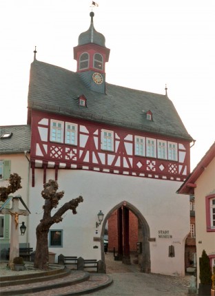 #AUFMACHER# Burg- und Stadtmuseum Königstein